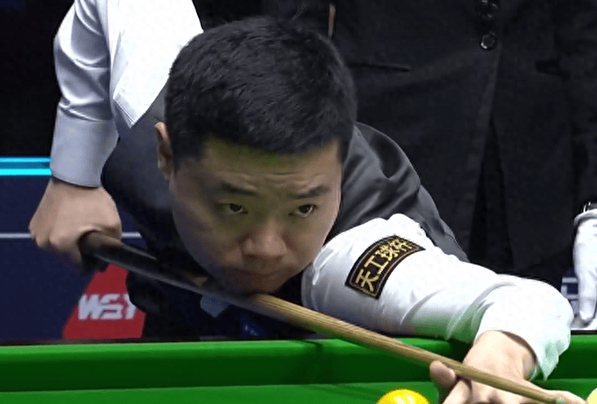 BRO轻取T1，Caps团战一打五激烈交锋四强赛，锁定晋级资格