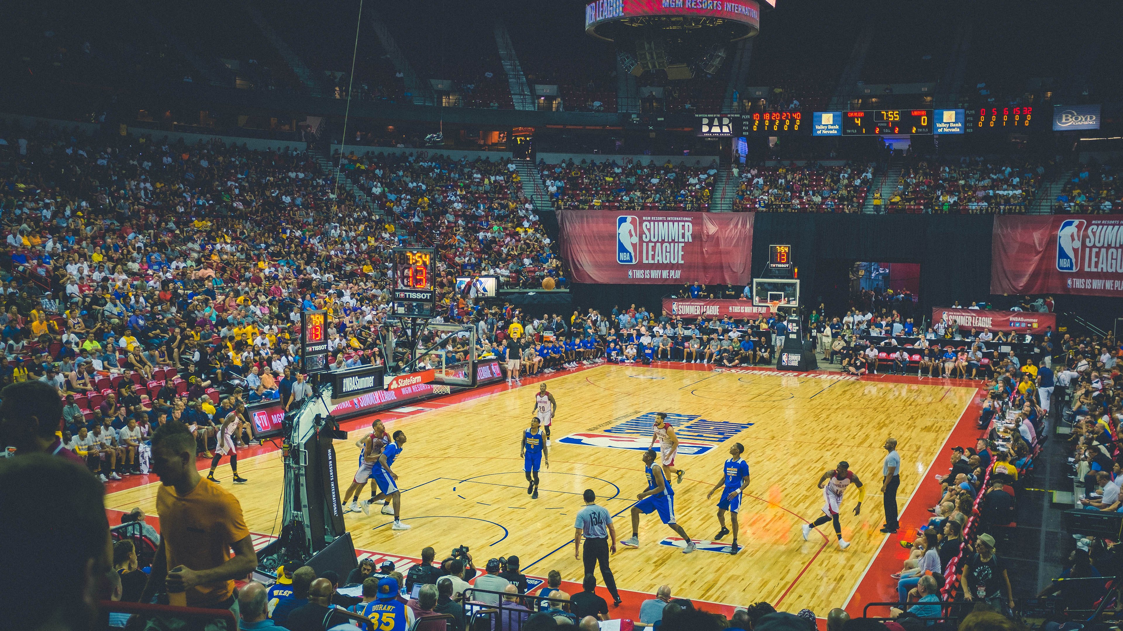 当纽约铁壁遇上辽宁铁子，戈贝尔如何用沉默的暴力终结比赛